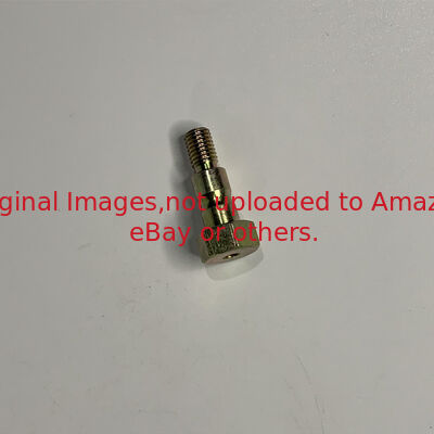 잔디 깎는 기계 부분 볼트 GET11371은 존 디아 180C 220C 녹색 잔디 깎는 기계에 적합합니다