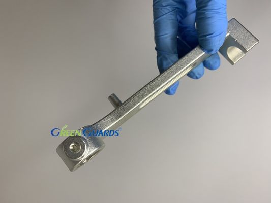 잔디 깎는 기계 부분 브라켓 - 전방 롤러 G3008438은 야콥센 잔디 깎이 기계에 적합합니다