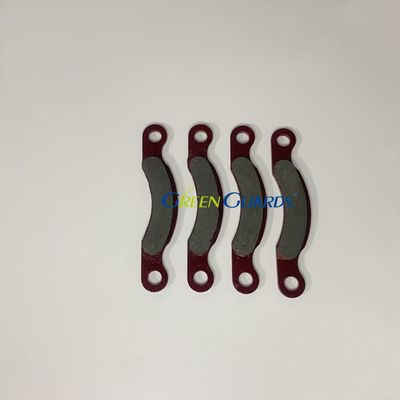 잔디 깎는 기계 부품 GTCA21643 브레이크 패드 장비 앞은 XUV865R 악어 다용도 차량에 적합합니다